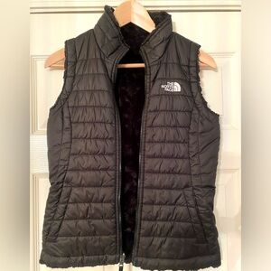 The North Face Reversible Girl’s Quilted/ Faux Fur Vest Medium.